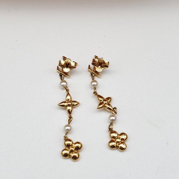 Louis Vuitton Metal Pearl Louisa Drop Earrings in gold-tone metal w/faux pearl - Picture 8 of 12